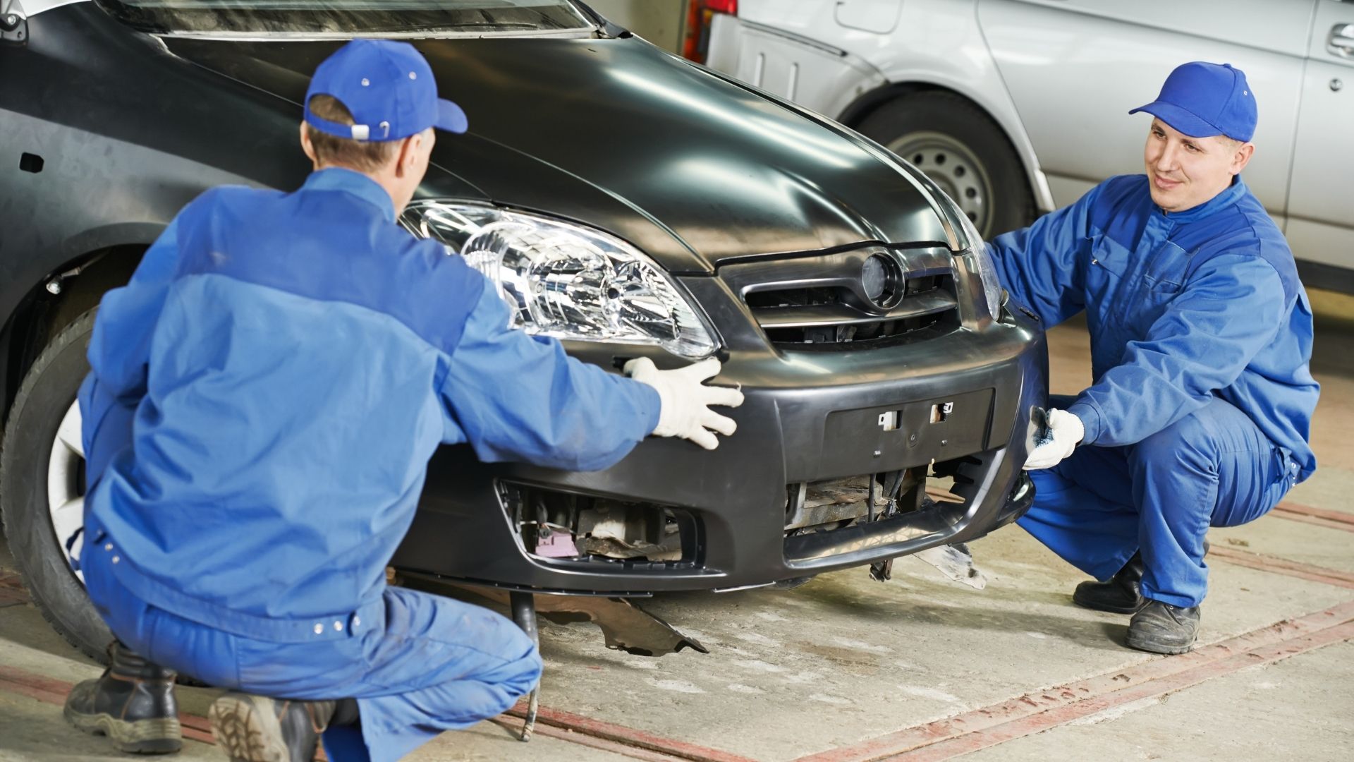 Auto Body Shop - Collision Repair Services (22)